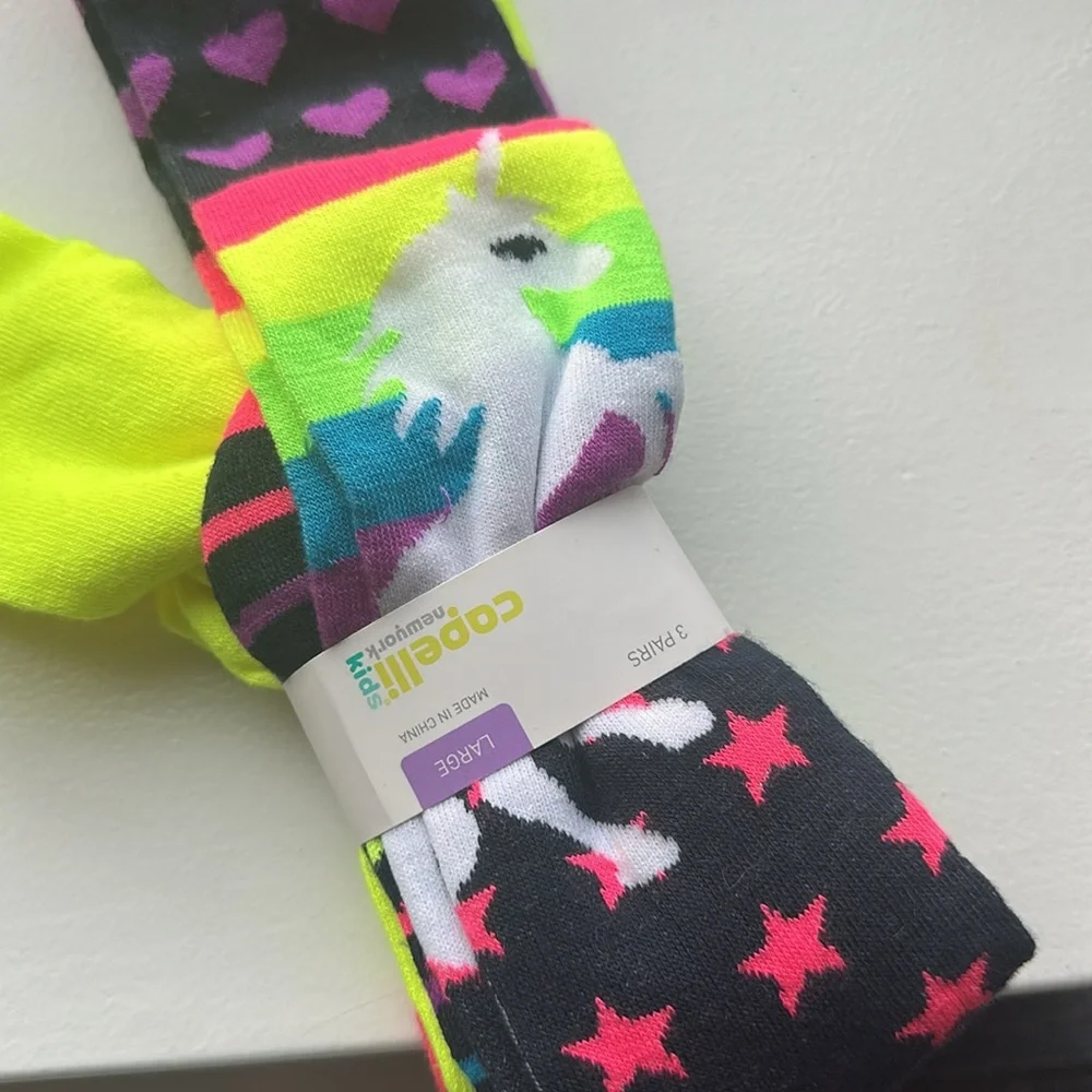 NWT Kids/Ladies Super Soft 3-pack socks Unicorn and bright colors size L